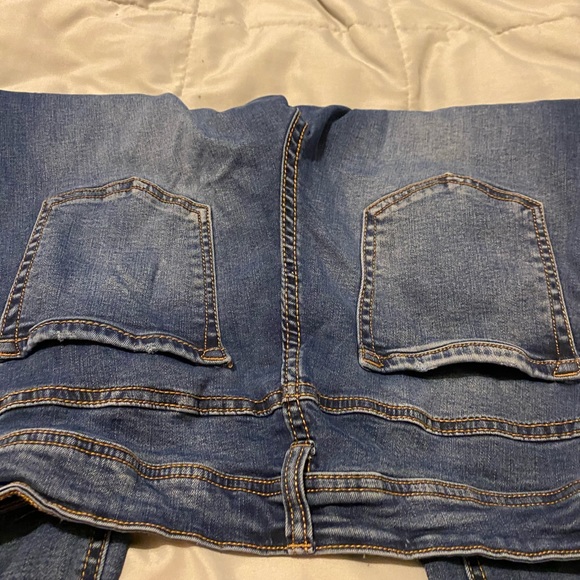 Maurices Jeans - Picture 4 of 4